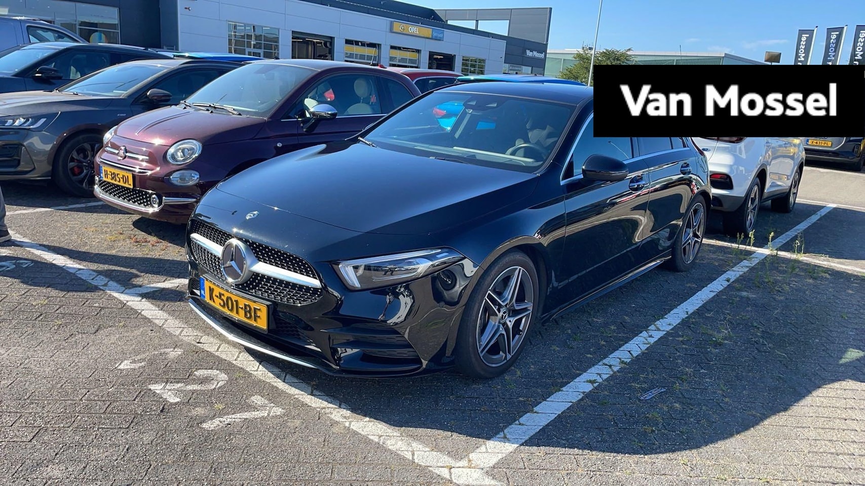 Mercedes-Benz A-klasse - 250 4MATIC Premium Plus | Panoramadak | Stoelverwarming | Led Koplampen | Camera | - AutoWereld.nl