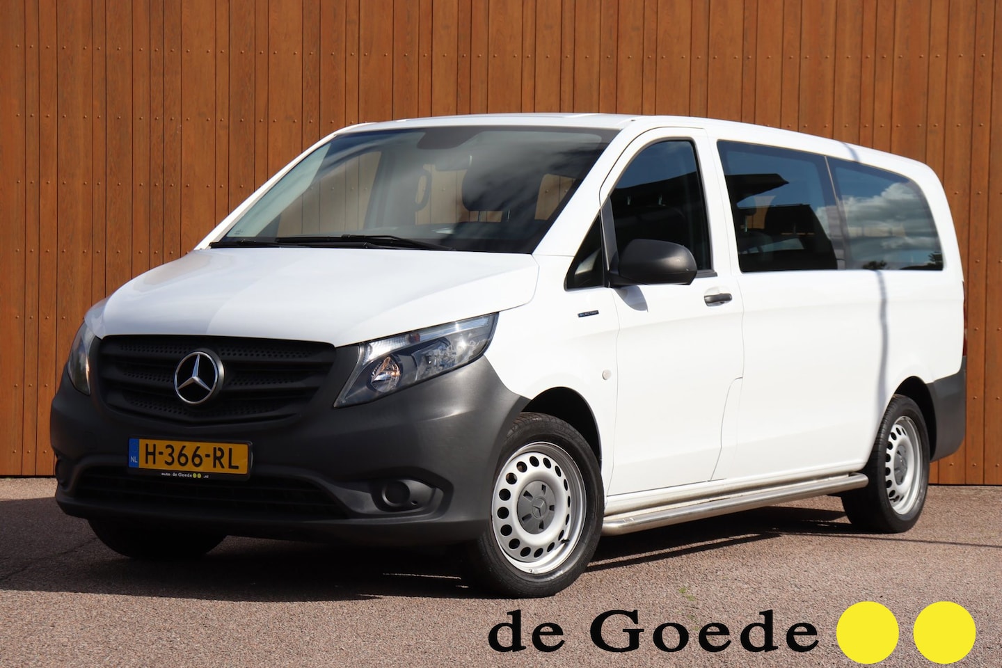 Mercedes-Benz eVito Tourer - PRO L3 9-persoons org.NL 39.857,-incl.btw camera stoelverw. - AutoWereld.nl