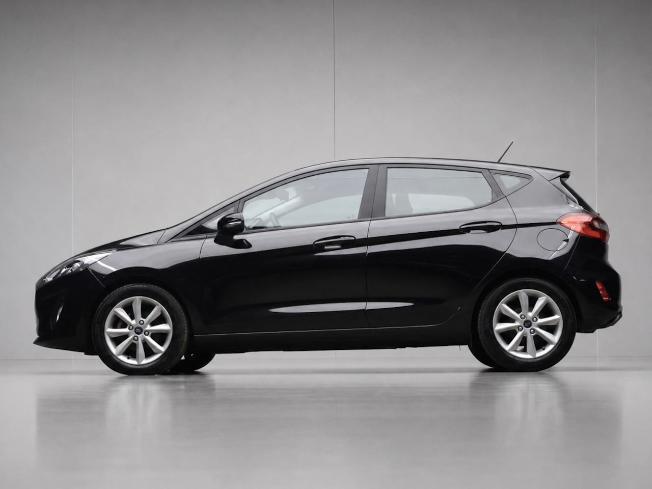 Ford Fiesta - 1.1 Trend Sport (APPLE CARPLAY,NAVI,PDC,CLIMATE,CRUISE,LED,SPORTSTOELEN,LM VELGEN,NETTE ST - AutoWereld.nl