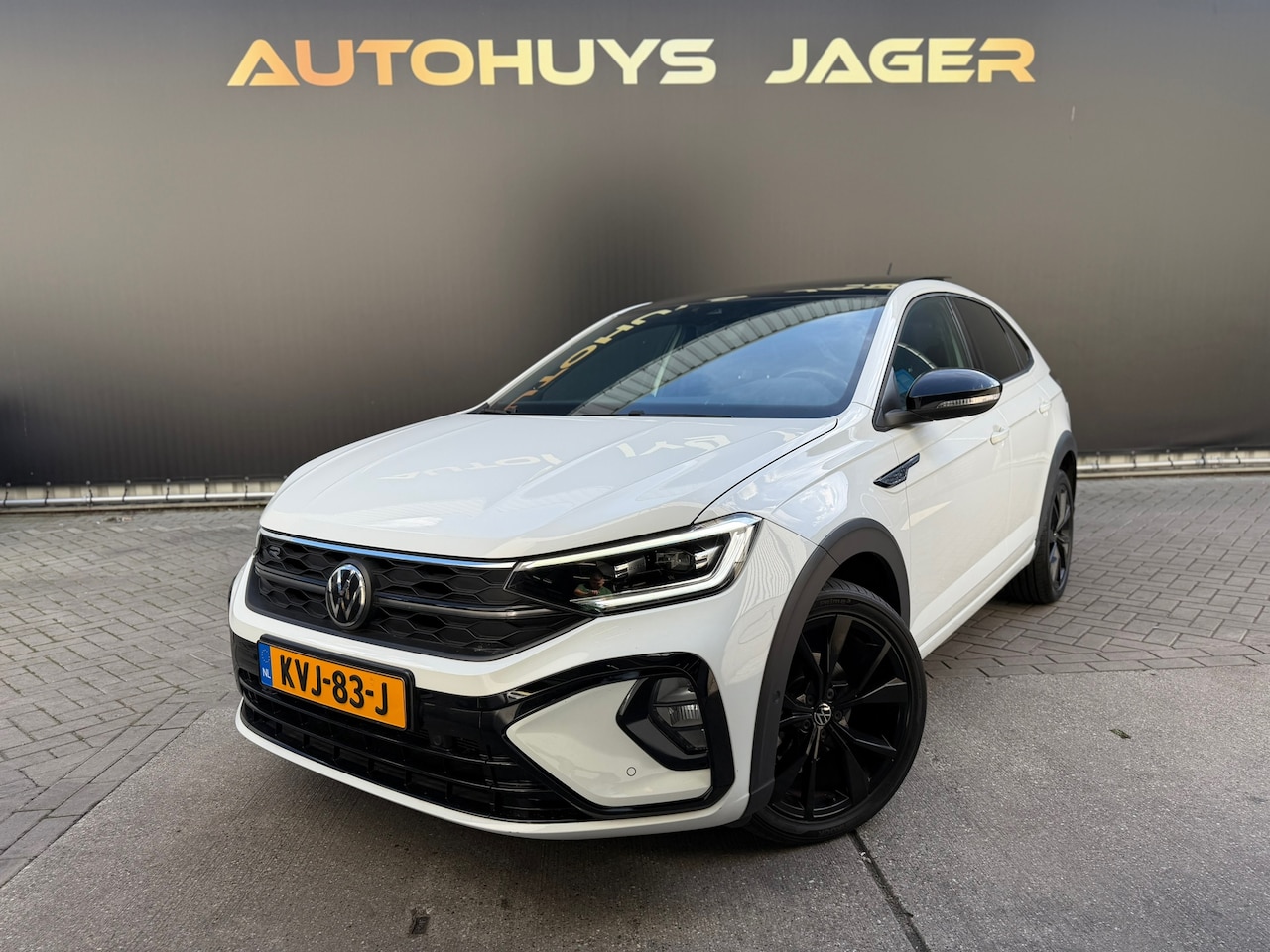 Volkswagen Taigo - 1.5 TSI R-Line Panorama Virtual Dodehoek Carplay Keyless Acc - AutoWereld.nl
