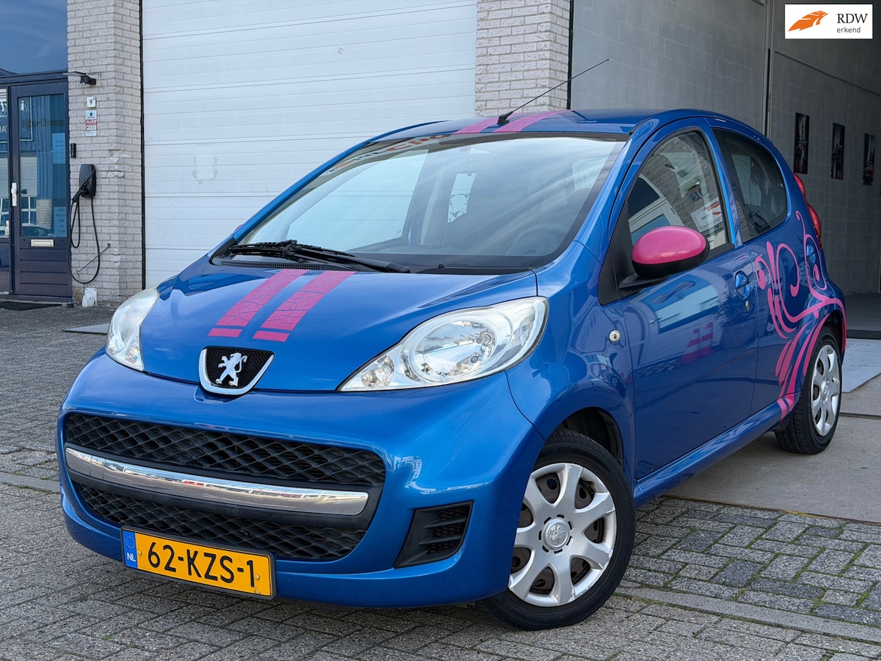 Peugeot 107 - 1.0-12V Sublime/ 5drs/ nap/ 1e EIG/ goed onderhouden/ 1jaar apk/ airco/ EL-ramen/ zeer net - AutoWereld.nl