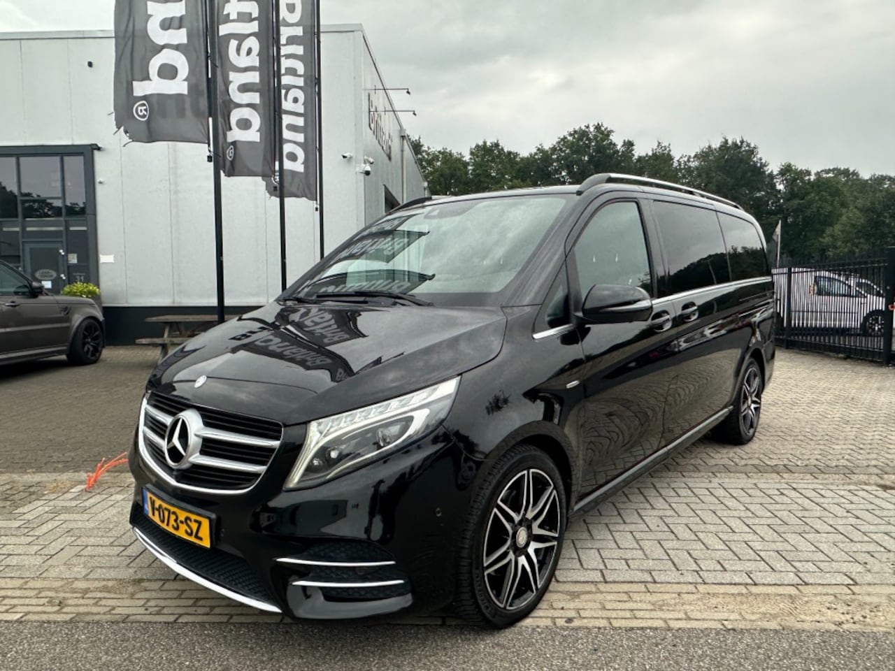 Mercedes-Benz V-klasse - 250d DC bj2017 AMG *Leer *Elektrische deuren *Burmester *Led - AutoWereld.nl