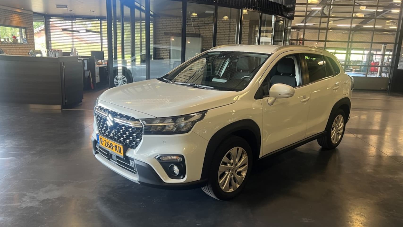 Suzuki SX4 S-Cross - 1.4 B.JET Smart Hybride Select - AutoWereld.nl