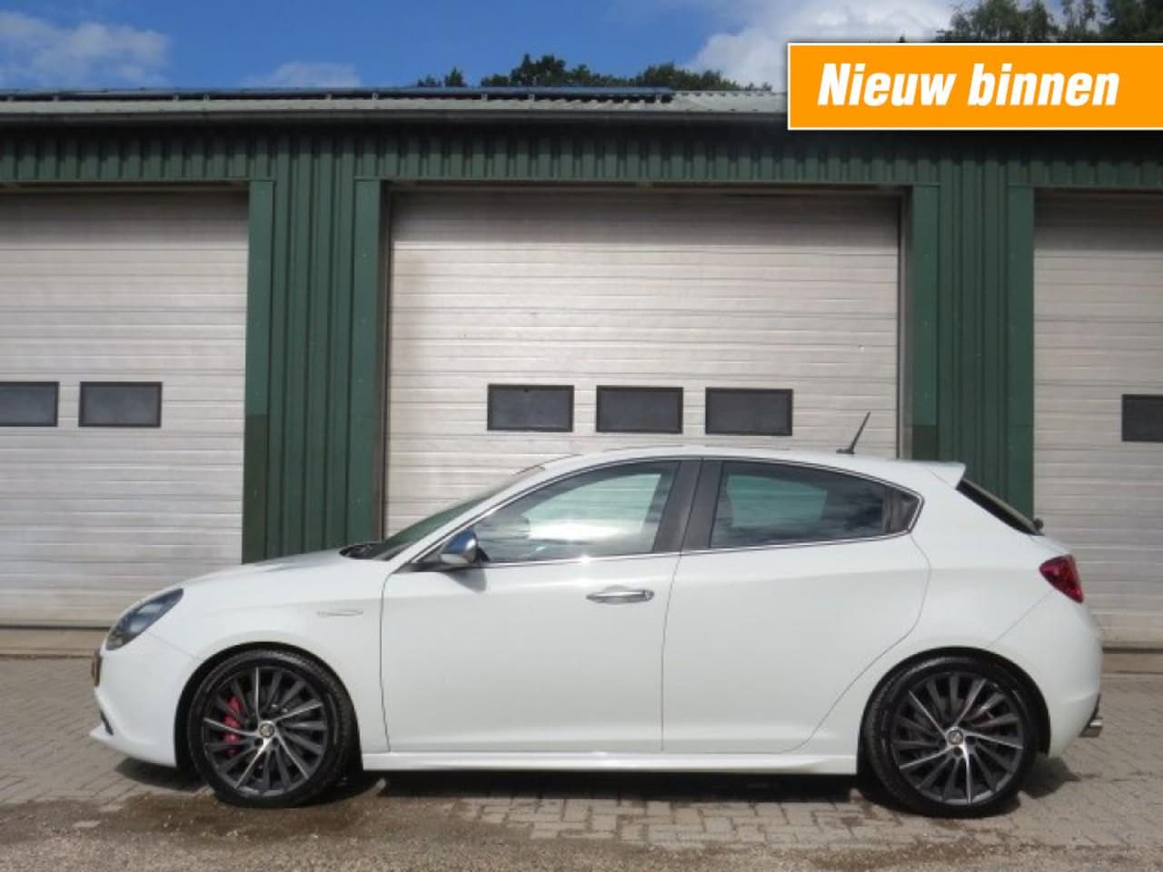 Alfa Romeo Giulietta - 1.4 T Distinctive 1.4 T DISTINCTIVE - AutoWereld.nl
