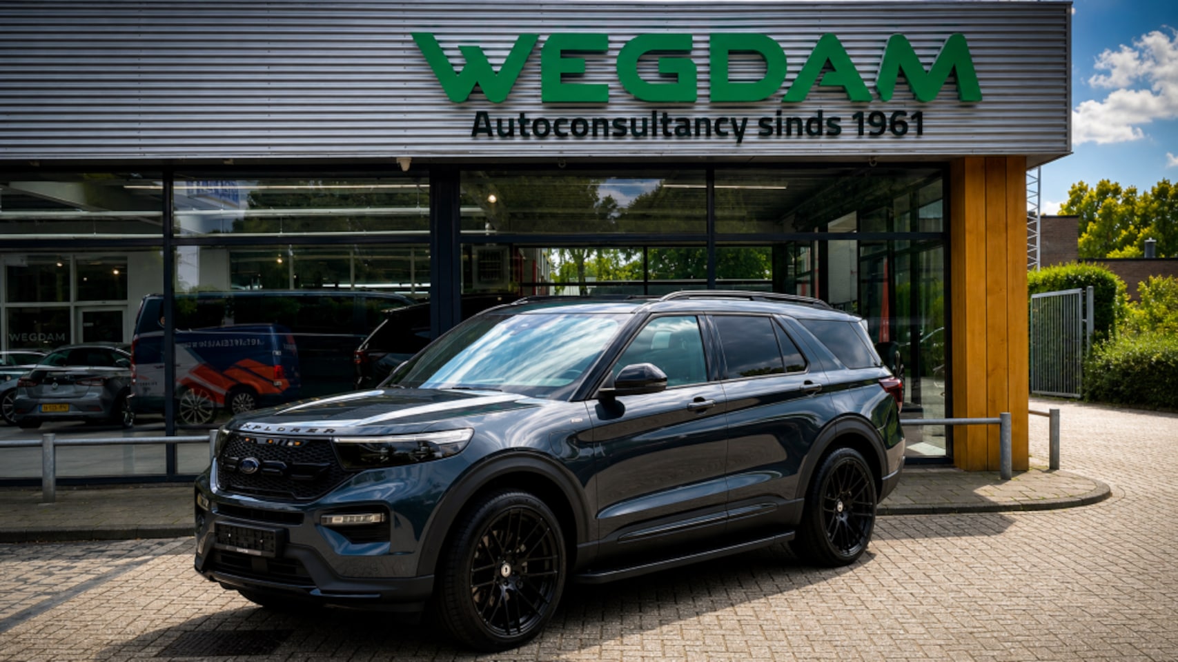 Ford Explorer - 3.0 V6 EB PHEV ST-LINE / BLACK EDITION / 20inch / Unieke kleur - AutoWereld.nl
