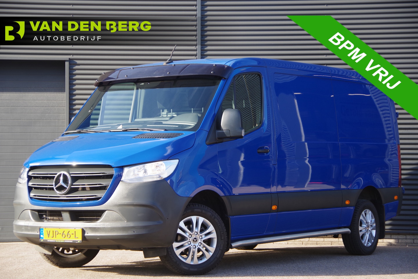 Mercedes-Benz Sprinter - 315 1.9 CDI L2H1 3-ZITS, AUT. 3.5T TREKHAAK, CAMERA, NAVI, CRUISE, CLIMA, PARKEERSENSOREN - AutoWereld.nl