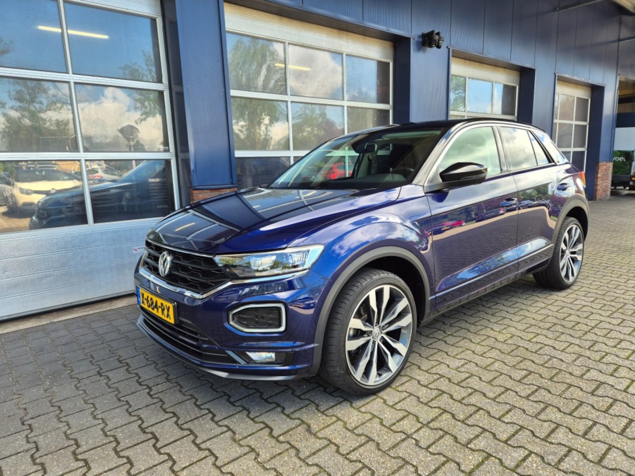 Volkswagen T-Roc - 1.5 TSI Sport Business R 1.5 TSI Sport Business R, Automaat, Stoelverwarming, Carplay, ALL IN Prijs!! - AutoWereld.nl