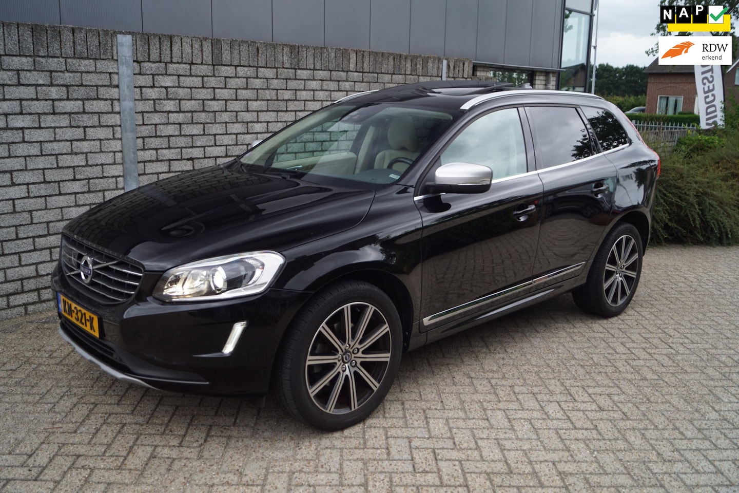 Volvo XC60 - 2.0 T5 Polar+ - AutoWereld.nl