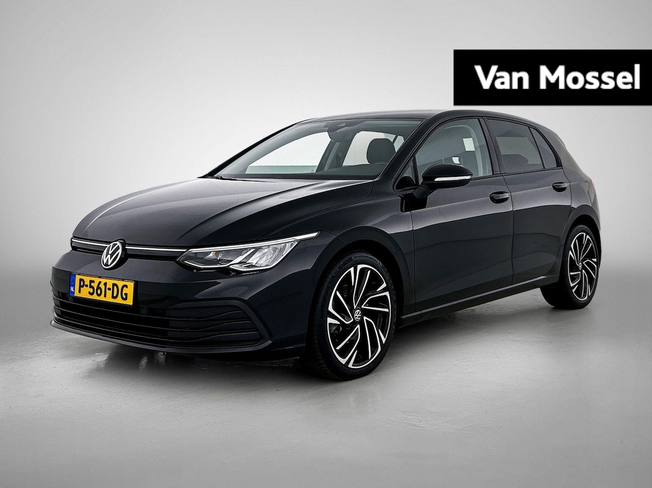 Volkswagen Golf - 2.0 TDI LIFE | 150 PK | Automaat | Stoel en Stuurverwarming | Digital Cockpit | Carplay / - AutoWereld.nl
