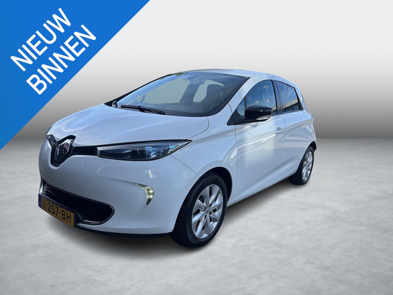 Renault Zoe - R240 Intens 22 kWh (koopaccu) | All season | Camera | - AutoWereld.nl