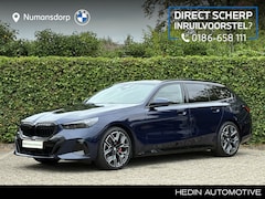 BMW 5-serie Touring - 520i | M-Sport Pro | Panorama | Harman/kardon | 20" | Park. Plus | Head-Up | Stoelvent. |