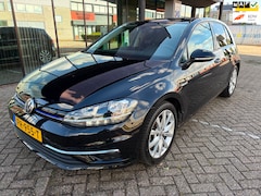 Volkswagen Golf - 1.5 TSI Comfortline Business / Carplay / PDC