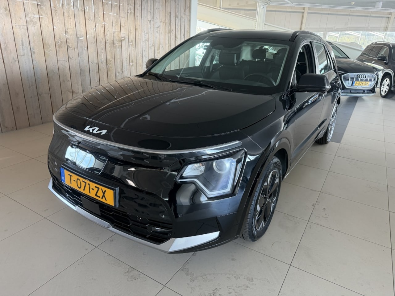 Kia Niro EV - DynamicLine 64.8 kWh SOH 100% - AutoWereld.nl