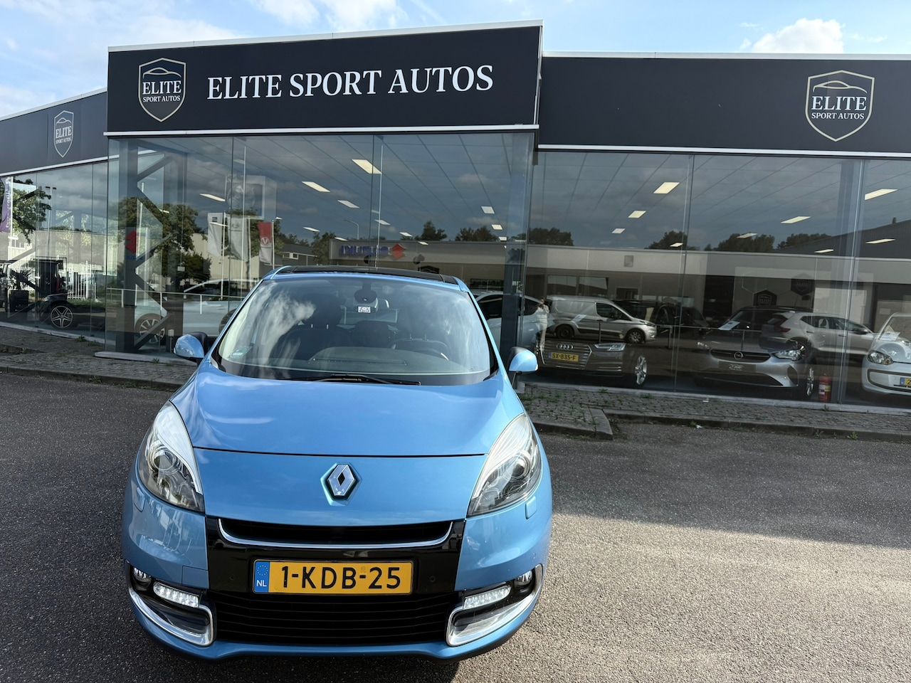 Renault Scénic - 1.2 TCe Privilege I Pano I Achteruitrijcamera I Navi - AutoWereld.nl