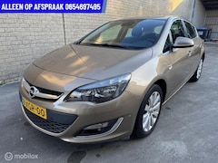 Opel Astra - 1.4 Turbo Business + 123.DKM ECC CRUISE NAVI TREKHAAK
