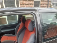 Renault Clio - 1.2-16V Extreme