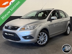 Ford Focus - 2.0 Ghia Automaat Schuif kanteldak Cruise LUXE