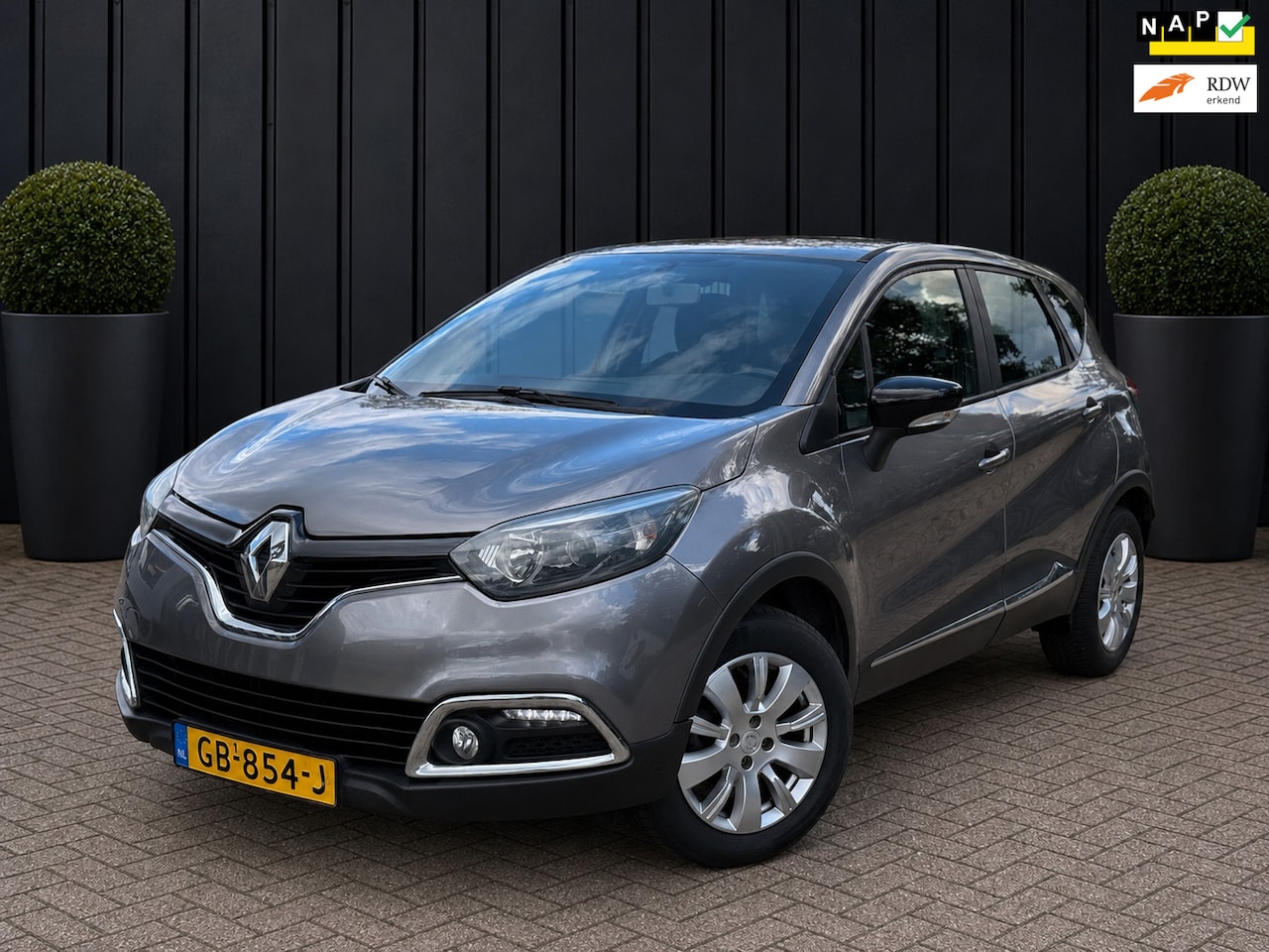 Renault Captur - 0.9 TCe NAVI AIRCO CRUISE CTRL - AutoWereld.nl
