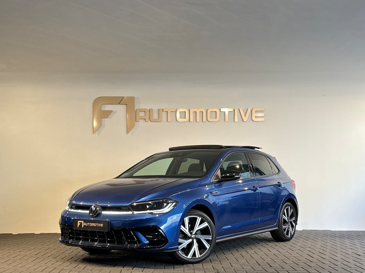 Volkswagen Polo - 1.0 TSI R-Line Pano|Stoelverw|BlindSpot|ACC|Lane Assist - AutoWereld.nl