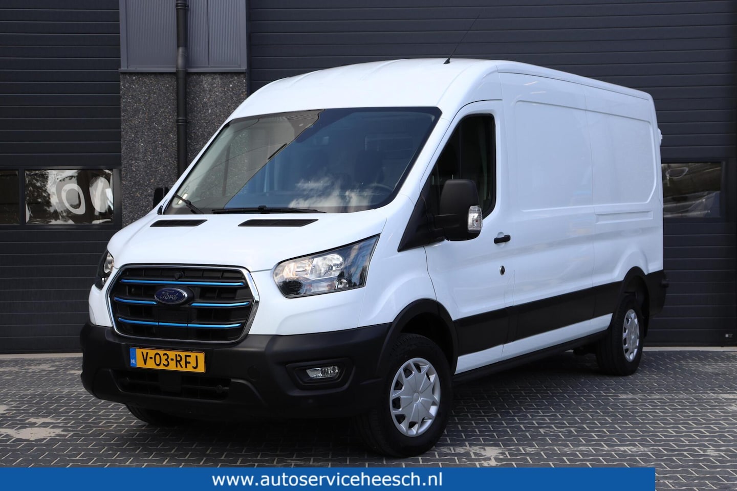 Ford E-Transit - 350 L3H2 68 kWh l NAVI l CAMERA l ACC l CARPLAY - AutoWereld.nl
