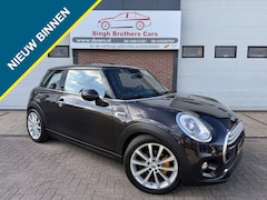 MINI 3-Deurs - 1.5 Cooper AUT CRUIS HUD NAVI PANORAMA