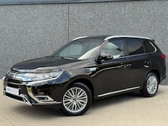 Mitsubishi Outlander - 2.4 PHEV Instyle | Schuifdak | Dodehoek assistent | 360° Camera | Adaptive cruise control