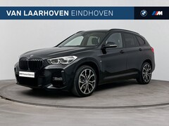 BMW X1 - sDrive20i High Executive M Sport Automaat / Sportstoelen / Achteruitrijcamera / Head-Up /