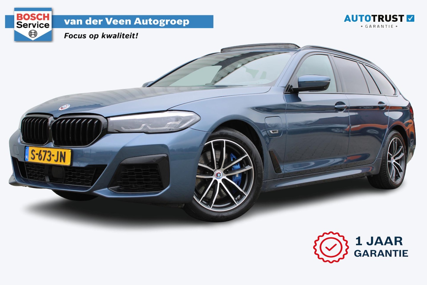 BMW 5-serie Touring - 530e xDrive M-sport | Incl. 12 maanden garantie | Assisted driving | Uitklapbare trekhaak - AutoWereld.nl