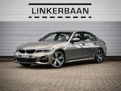 BMW 3-serie - Limousine 330i M Sport | M Sport | Head Up | Stoelverwarming | Adaptieve Cruise Controle |