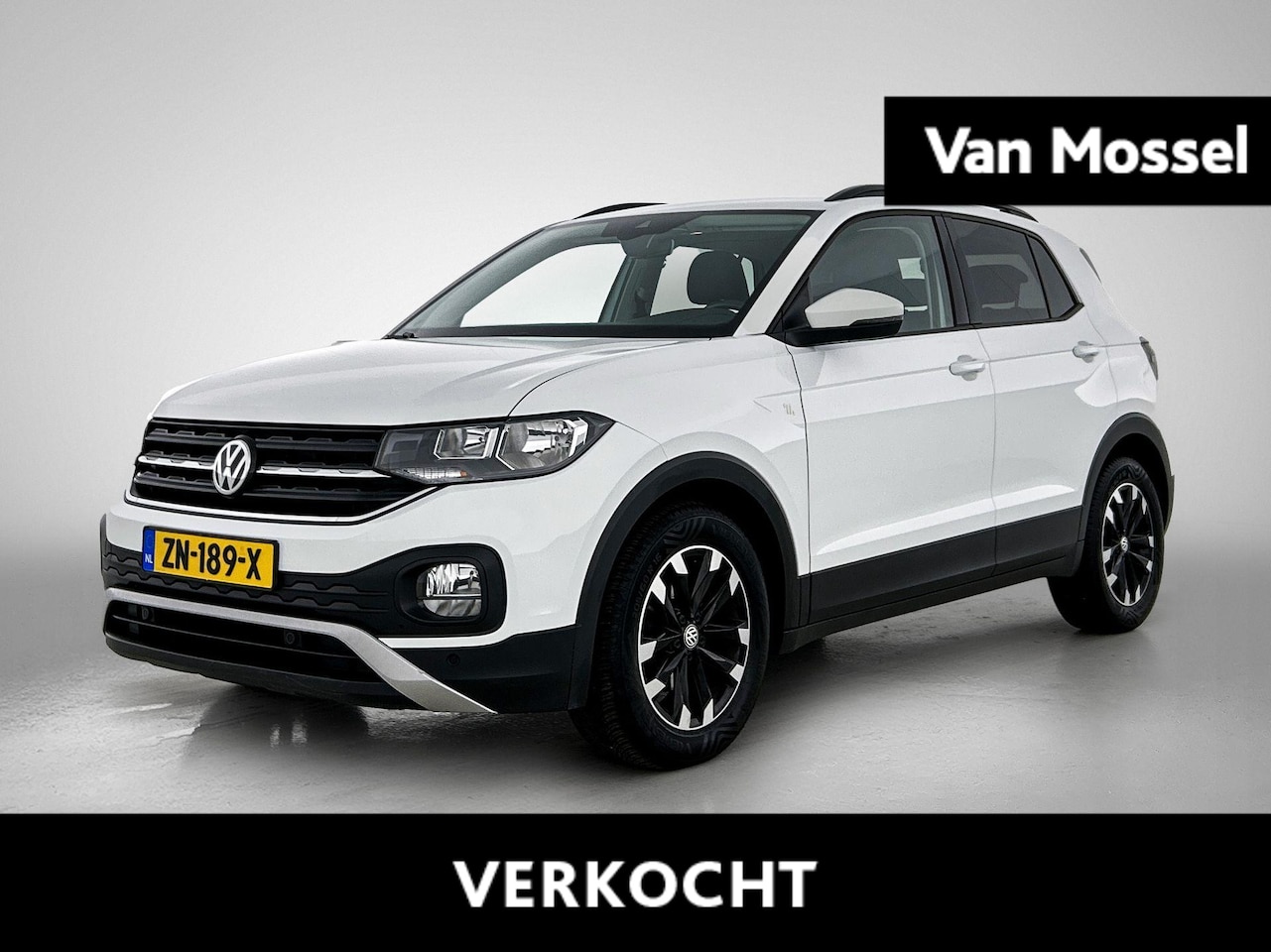 Volkswagen T-Cross - 1.0 TSI Life | 95 PK | Trekhaak | All Season Banden | Parkeersensoren Voor + Achter | Navi - AutoWereld.nl