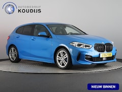 BMW 1-serie - 118i High Executive M-Sport (NL-Auto / Virtual Display / Cruise / Carplay / Sfeerverlichti