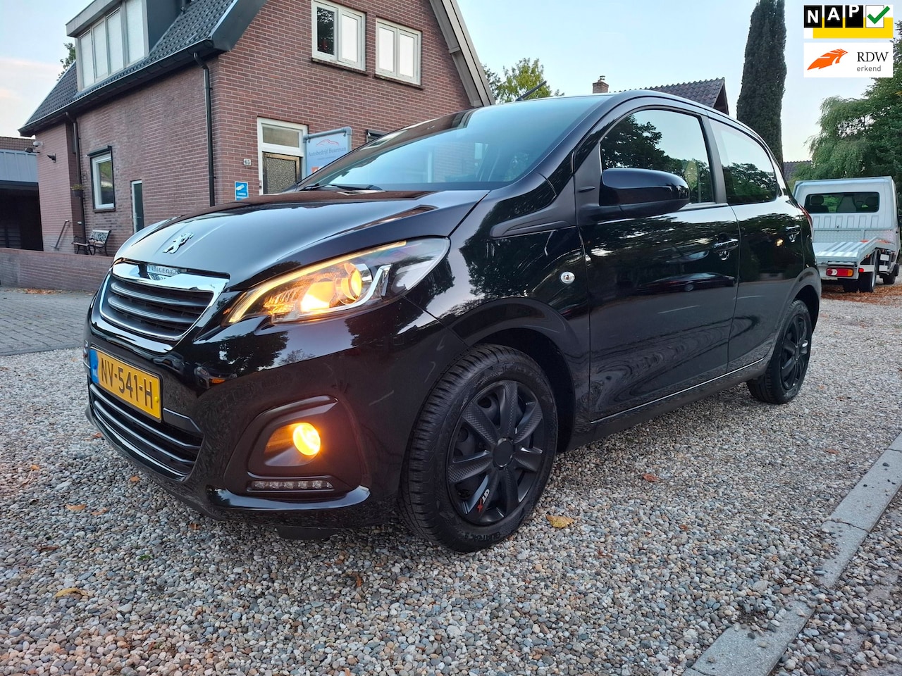 Peugeot 108 - 1.0 e-VTi Blue Lion airco BT tel navi trekhaak - AutoWereld.nl