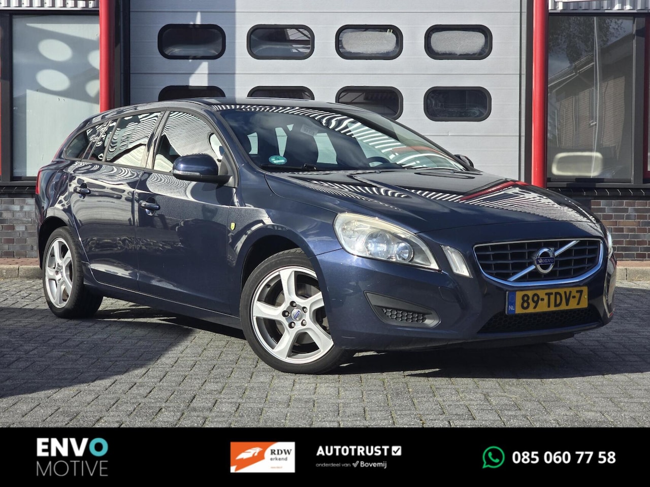 Volvo V60 - 1.6 T3 Ocean Race CarPlay/Leer/Clima/Cruise/LMV - AutoWereld.nl