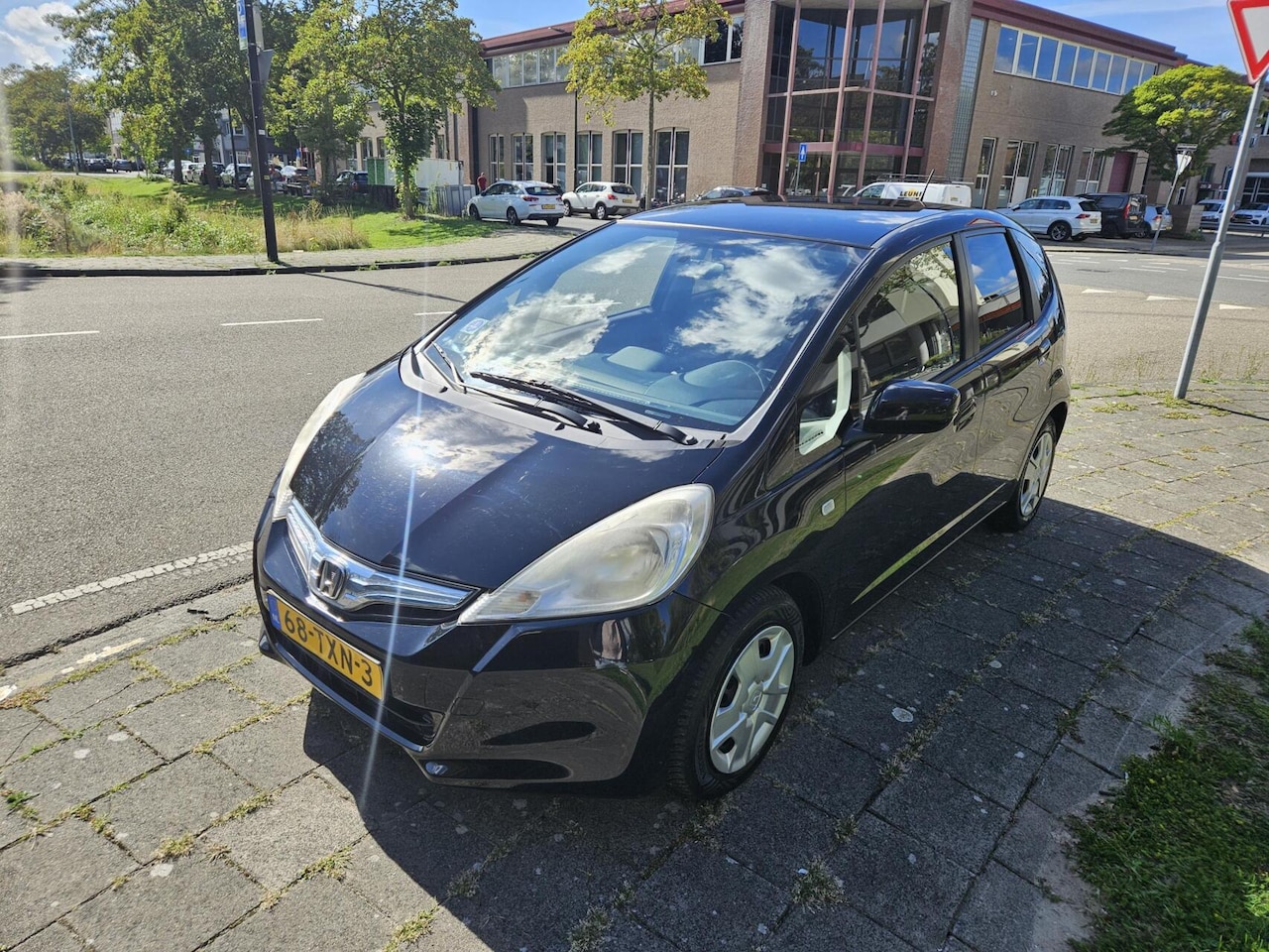 Honda Jazz - 1.4 Hybrid Business Mode 1.4 Hybrid Business Mode - AutoWereld.nl