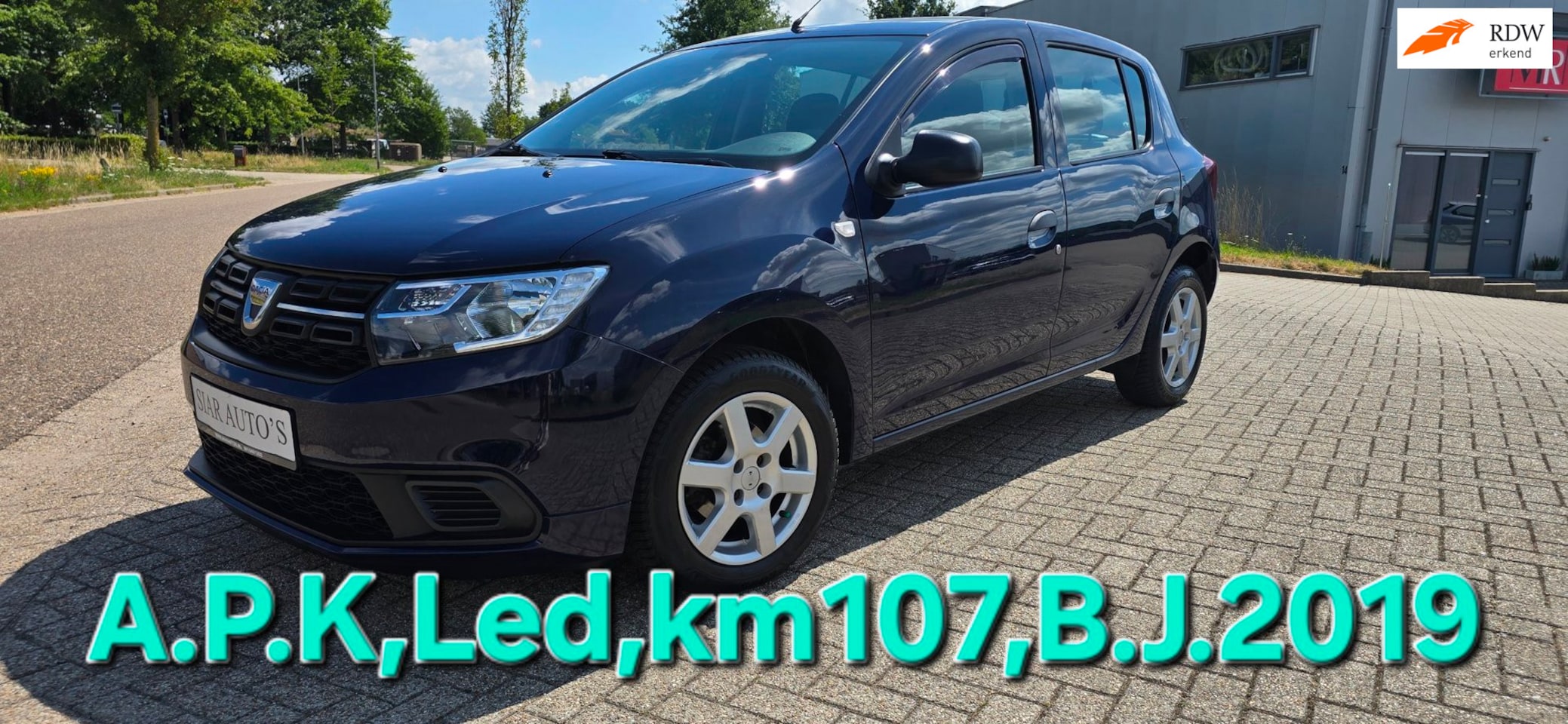 Dacia Sandero - 2jaar A.P.K,LED dagrijverlichting, electrische ramen - AutoWereld.nl