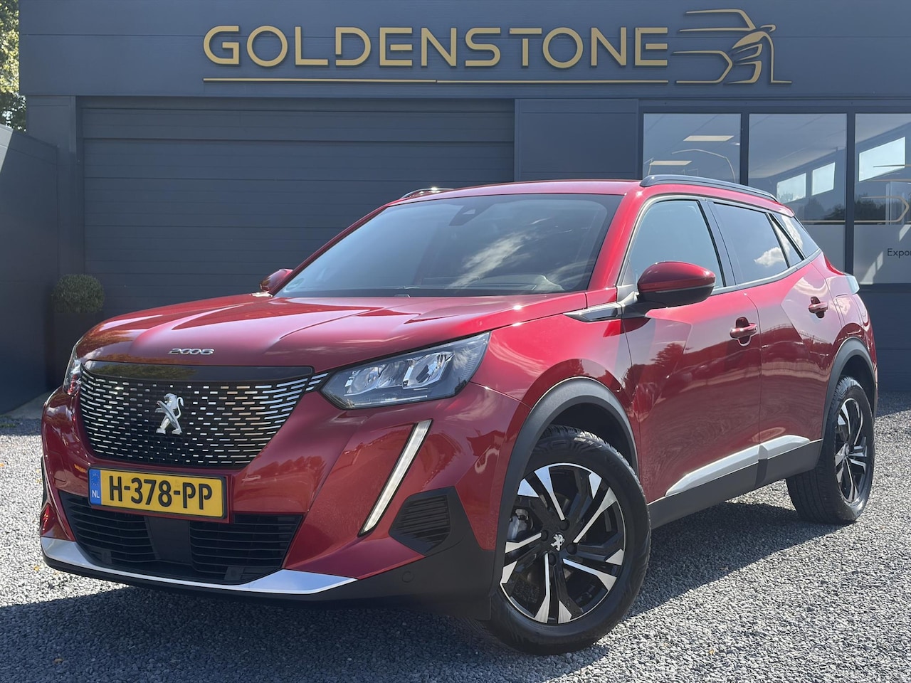 Peugeot 2008 - 1.2 PureTech Allure ✓Recent beurt gehad✓D-riem vv in 06-2025✓360° Camera✓Draadloze telefoo - AutoWereld.nl