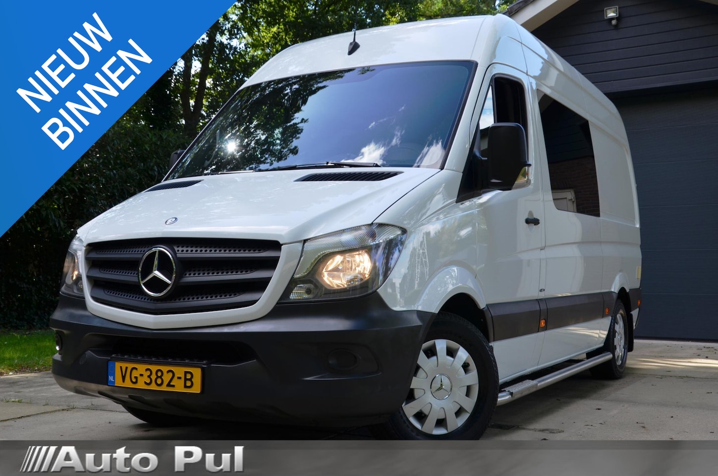 Mercedes-Benz Sprinter - 310 CDI Rolstoelbus L2 H2 Automaat Airco/Rolstoellift/Camera/Standkachel/Trekhaak/Navi/Cr- - AutoWereld.nl