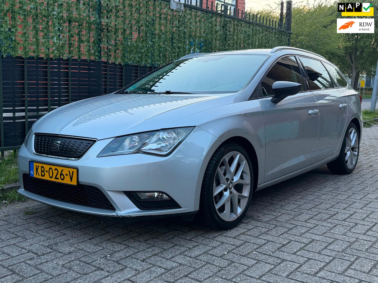 SEAT Leon ST - 1.0 EcoTSI Style Connect 2016 CRUISE|NAVI|NAP - AutoWereld.nl