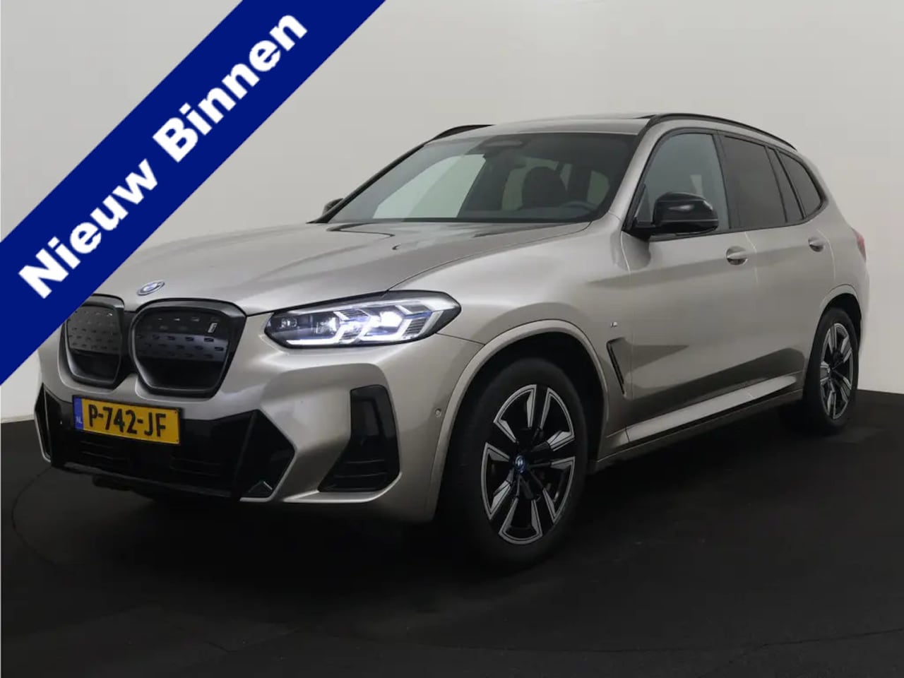BMW iX3 - Executive 80 kWh M-Sport | Laser-LED | Leder | Panorama | Winterpakket |  03-2022 61.236 K - AutoWereld.nl
