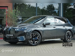 BMW iX - xDrive40 High Executive 77 kWh | 98% SOH | Sport Package | Pano Sky lounge | Harman Kardon