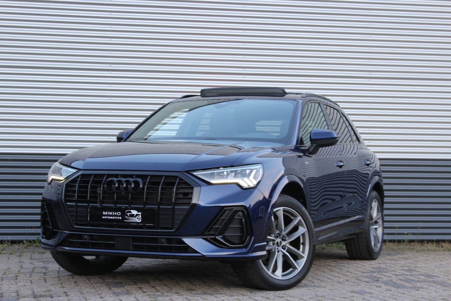 Audi Q3 - 45 TFSI e 3x S-Line | Panoramadak| 360 Camera | Sonos | Sfeerverlichting |Black optik | Do - AutoWereld.nl