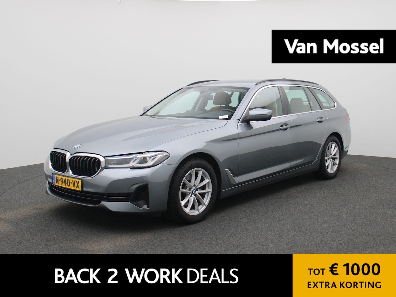 BMW 5-serie Touring - 520i Business Edition Plus | Automaat | LMV | Navigatie | Stoel verwarming | Virtual cockp - AutoWereld.nl