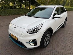 Kia e-Niro - Dynamicline 64kWh SOH 100% Warmtepomp/Acarplay/Navi/Halfleer/Led/Fabrieksgarantie