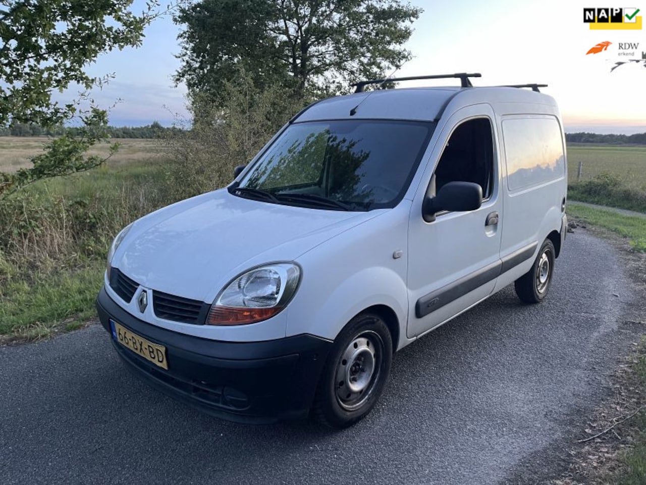Renault Kangoo Express - 1.5 dCi Nieuwe APK Inruil is mogelijk - AutoWereld.nl