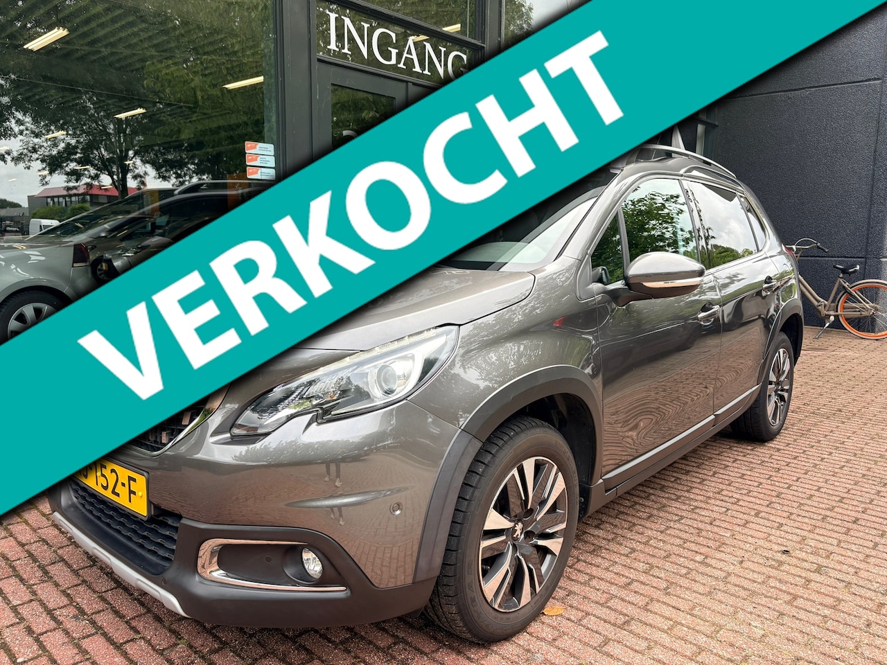 Peugeot 2008 - 1.2PureTech Allure 42DkmNAP/Pano/Clima/PDC/Navi - AutoWereld.nl