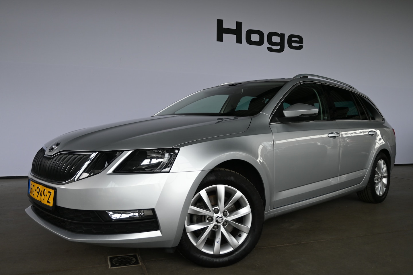 Skoda Octavia Combi - 1.0 TSI Greentech Ambition Business Automaat Navigatie Stoelverwarming Rijklaarprijs! Inru - AutoWereld.nl
