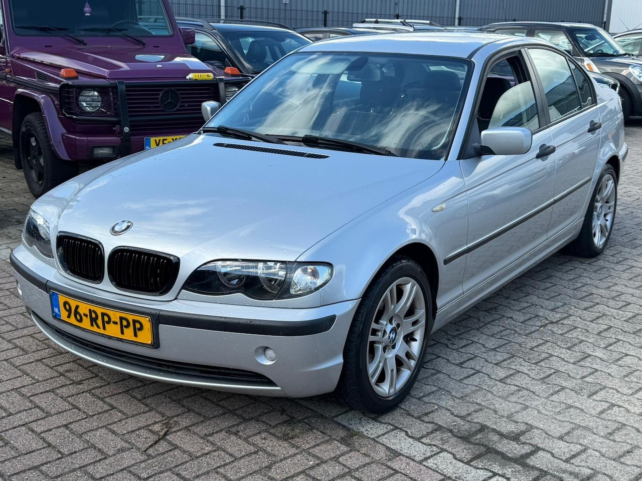 BMW 3-serie - 316i Black&Silver II 2005 Facelift Sedan Grijs - AutoWereld.nl