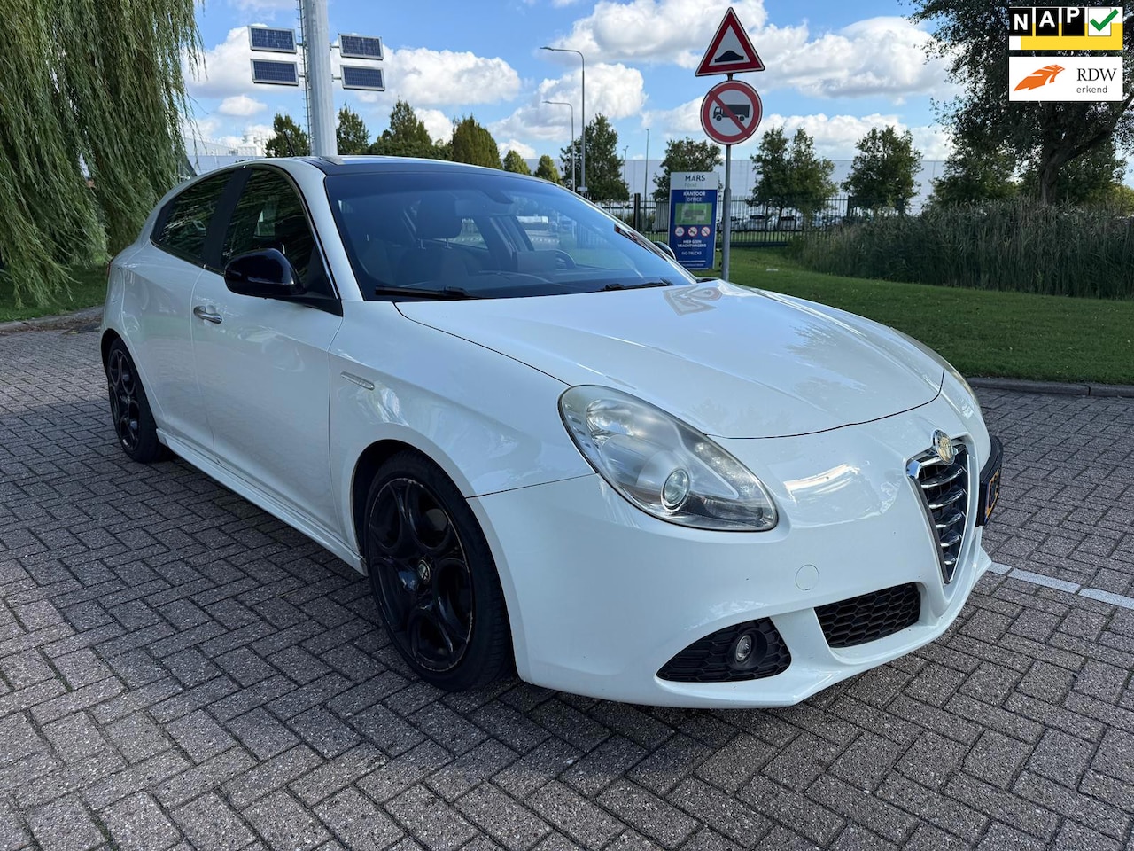 Alfa Romeo Giulietta - 1.4 T Distinctive 1.4 T Distinctive - AutoWereld.nl