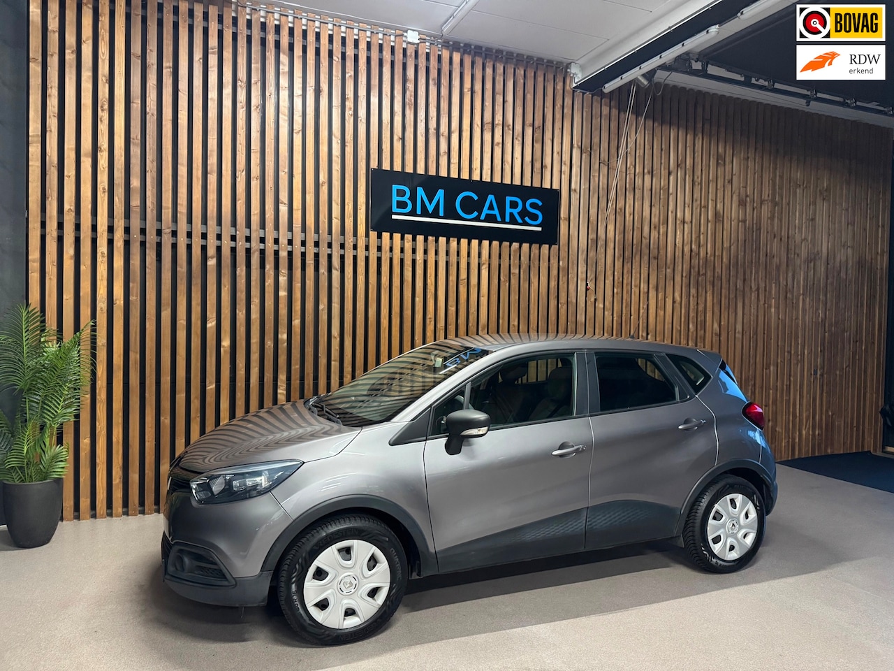 Renault Captur - 0.9 TCe Authentique Airco, Pdc, Cruise - AutoWereld.nl