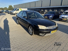 Ford Mondeo - 2.0-16V Platinum AIRCO, AUTOMAAT, CRUISE